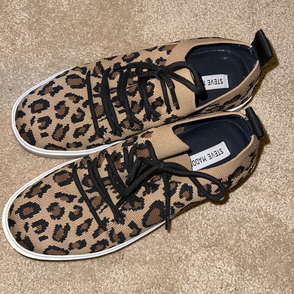 Leopard print Steve Madden shoes!